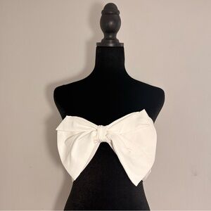 Elegant White Bow Strapless Top